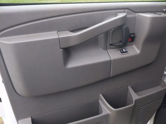 New 2025 GMC Savana 3500 w/ Power Convenience Package RWD image 20