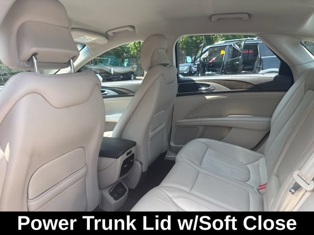 Used 2018 Lincoln MKZ Select w/ Select Plus Package AWD/4WD image 15
