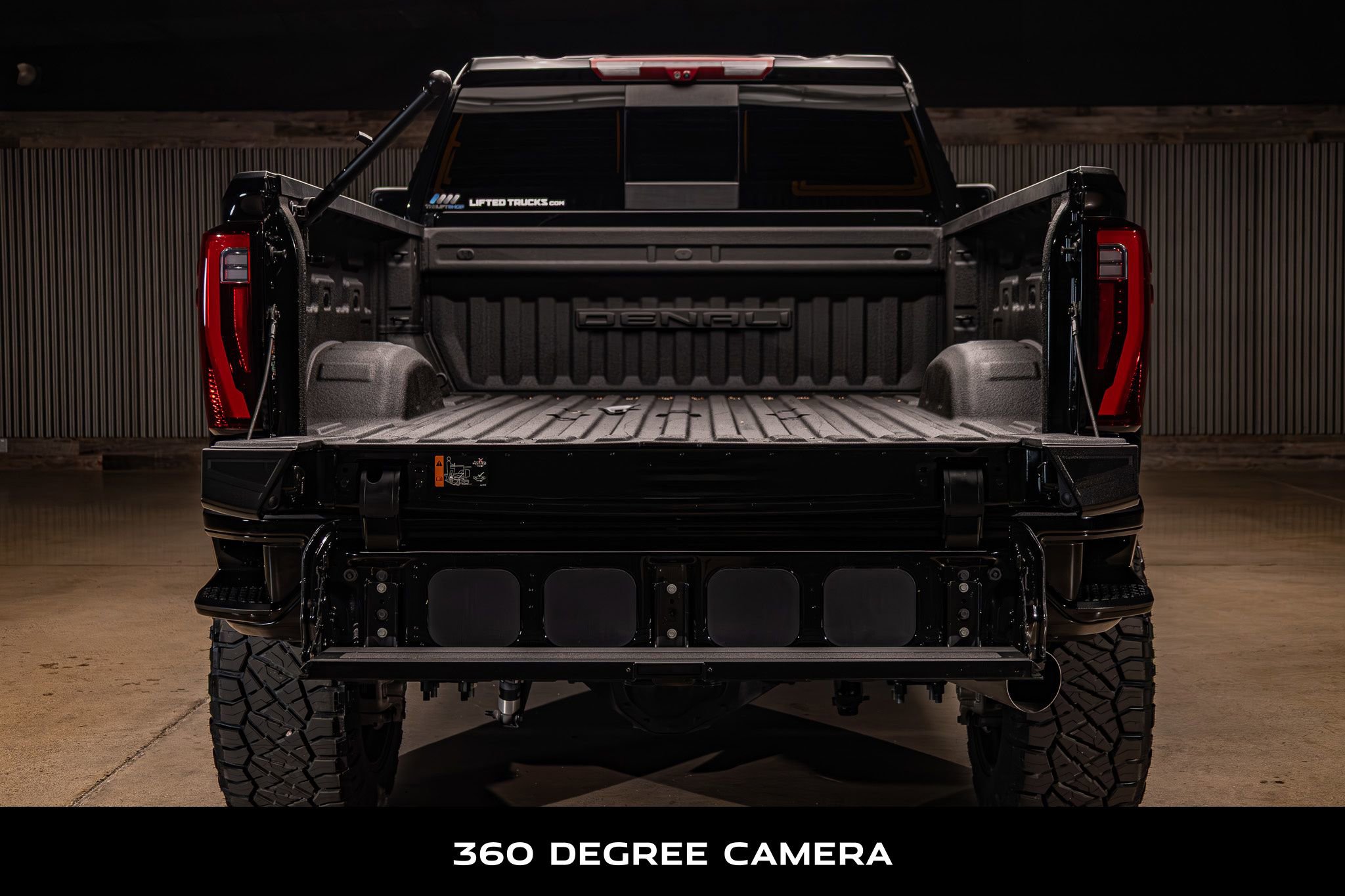 Used 2024 GMC Sierra 2500 Denali w/ Denali Reserve Package AWD/4WD image 9