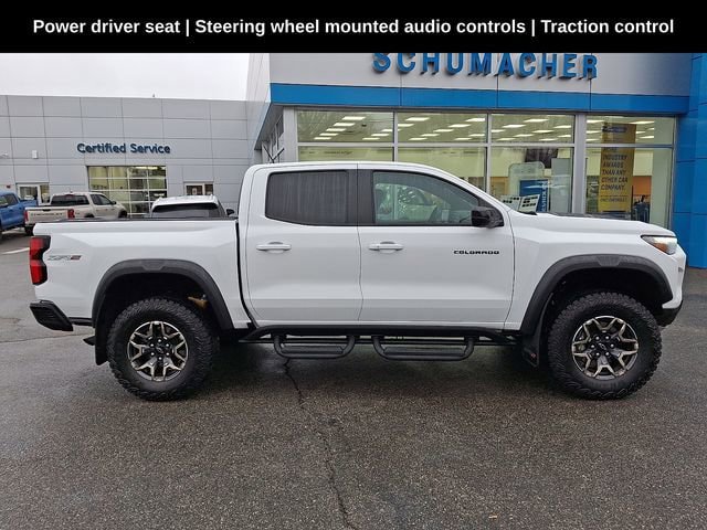 Used 2024 Chevrolet Colorado ZR2 w/ Safety Package AWD/4WD image 13