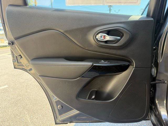 Certified 2023 Jeep Cherokee Altitude Lux image 37