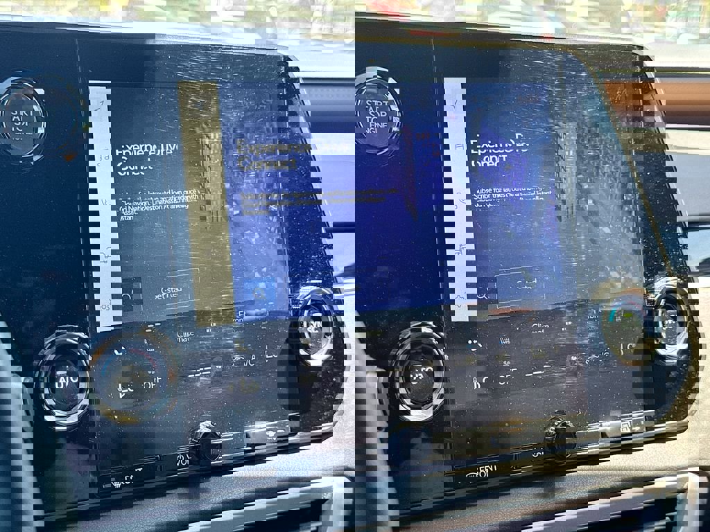 Used 2025 Lexus RX 350 FWD w/ Technology Package image 26