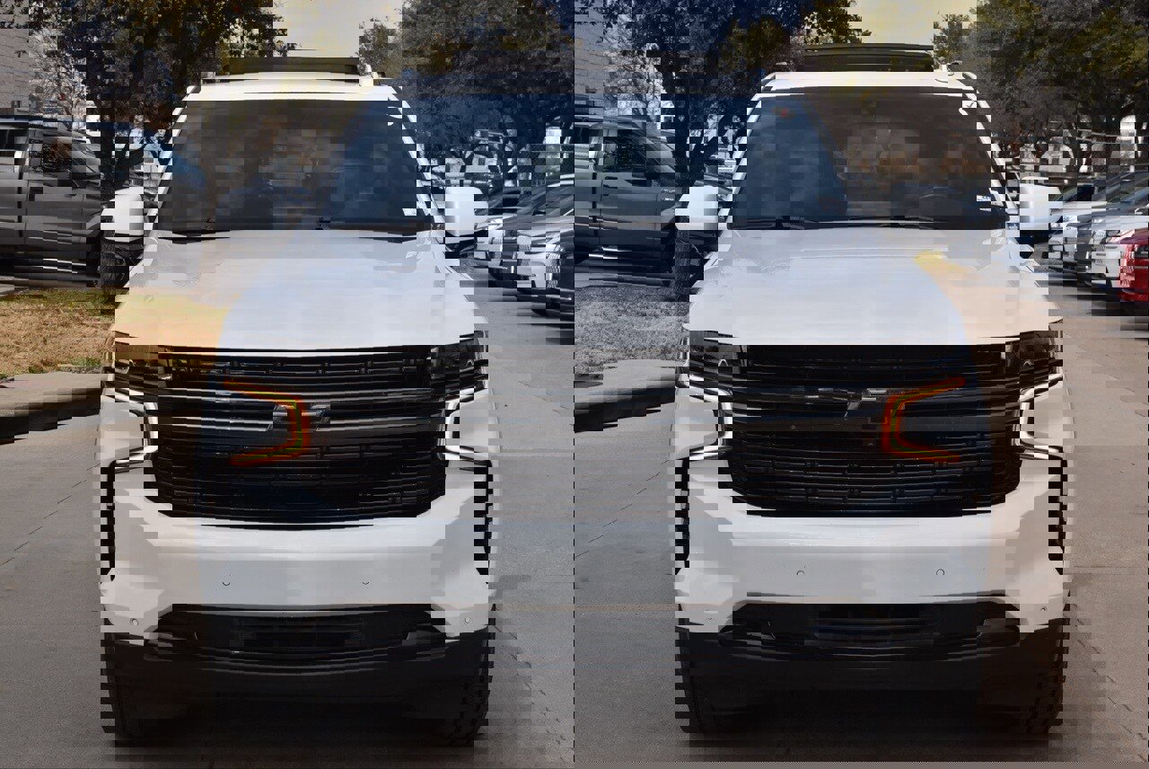 Used 2021 Chevrolet Tahoe RST w/ Luxury Package image 3