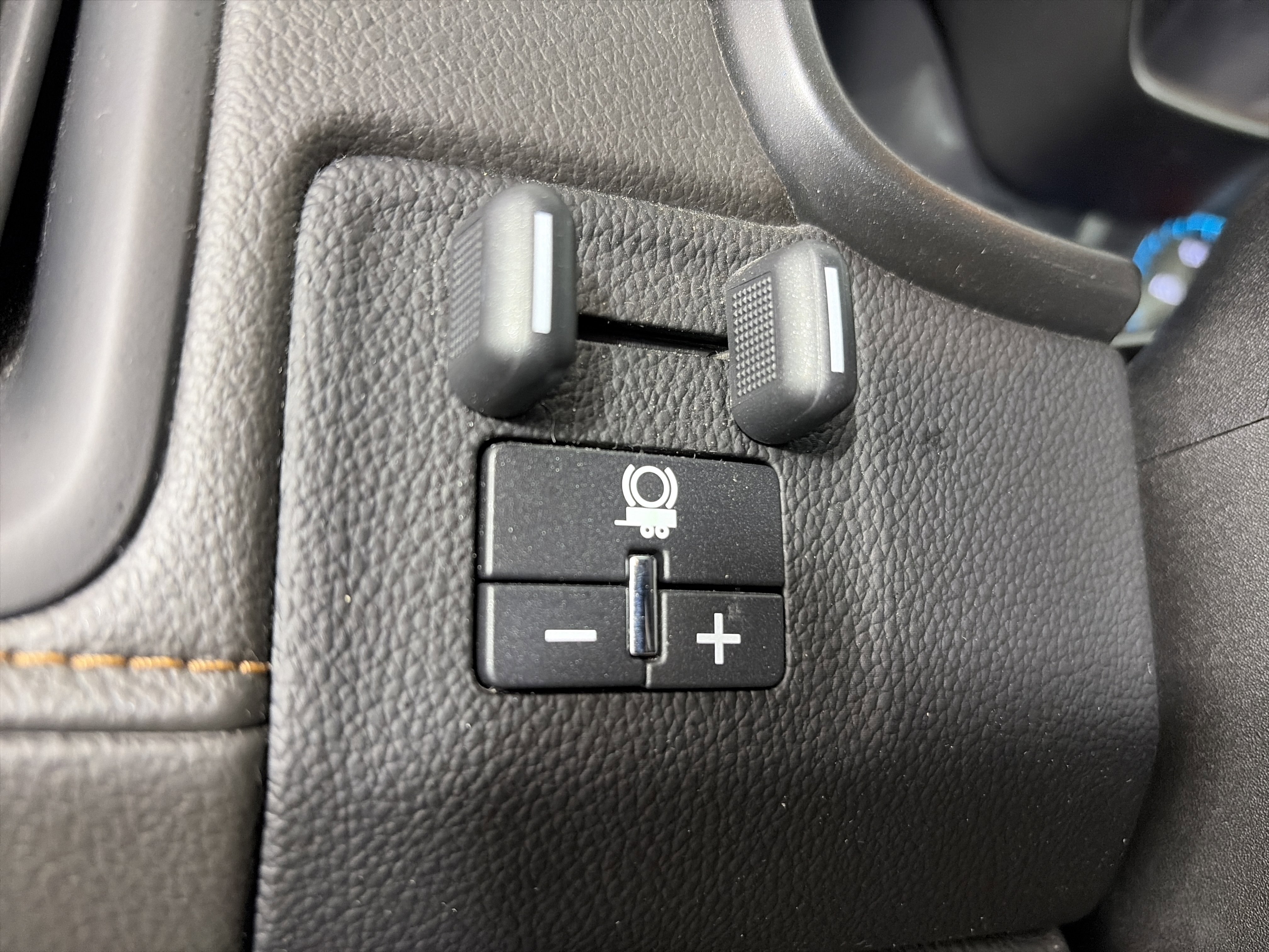 Certified 2022 GMC Canyon AT4 image 29