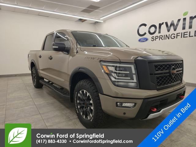 Used 2020 Nissan Titan PRO-4X w/ Pro-4x Convenience Package image 6