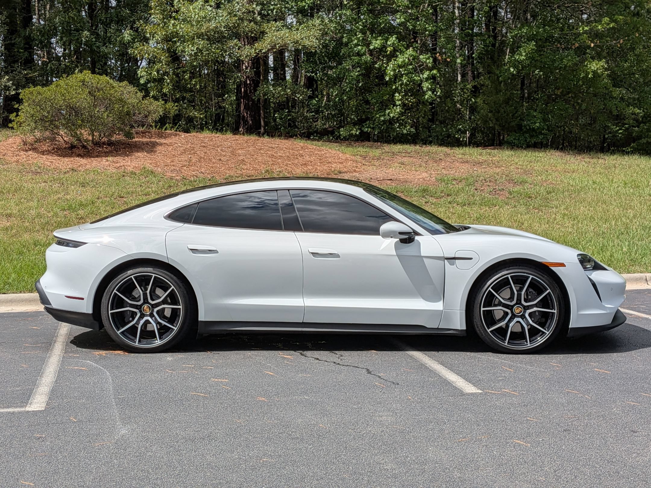 Certified 2023 Porsche Taycan RWD image 32