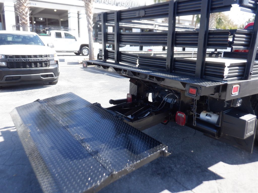 Used 2011 Ford F550 2WD Crew Cab Super Duty image 6