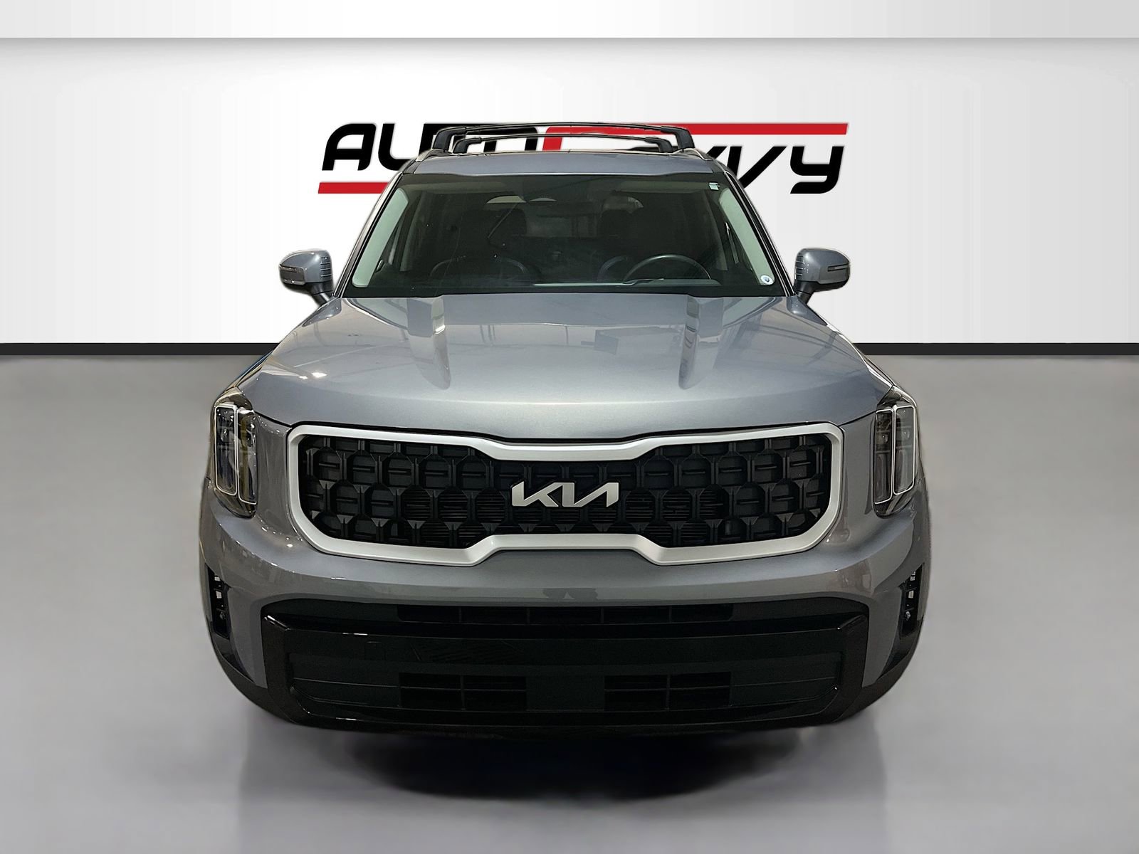 Used 2025 Kia Telluride S image 2