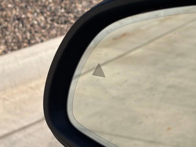 Used 2025 BMW X4 xDrive30i image 11