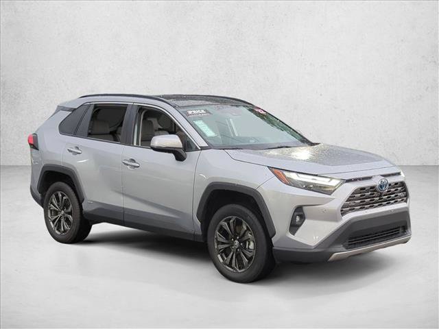 Used 2022 Toyota RAV4 Limited AWD/4WD image 3