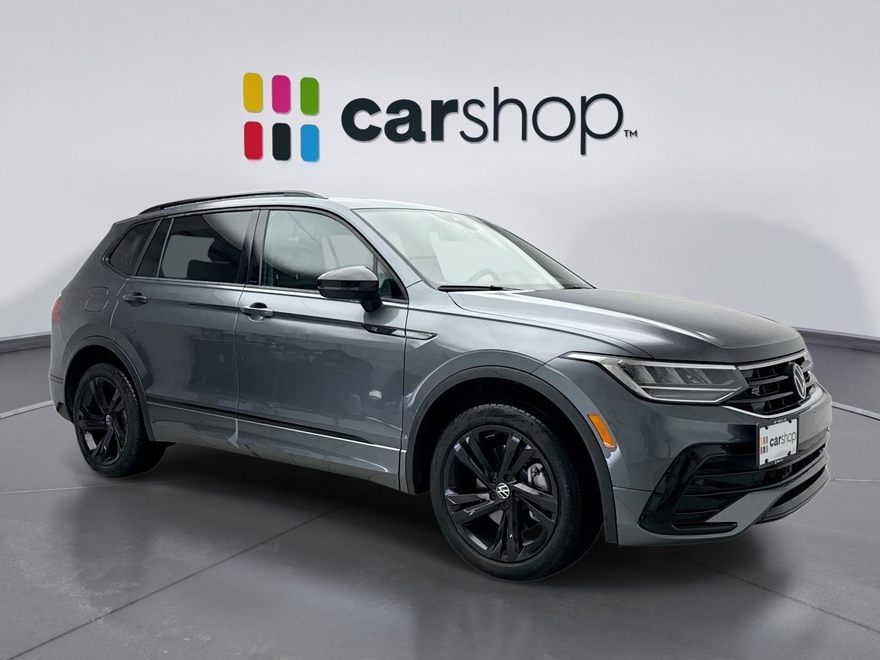 Used 2023 Volkswagen Tiguan SE R-Line FWD image 7
