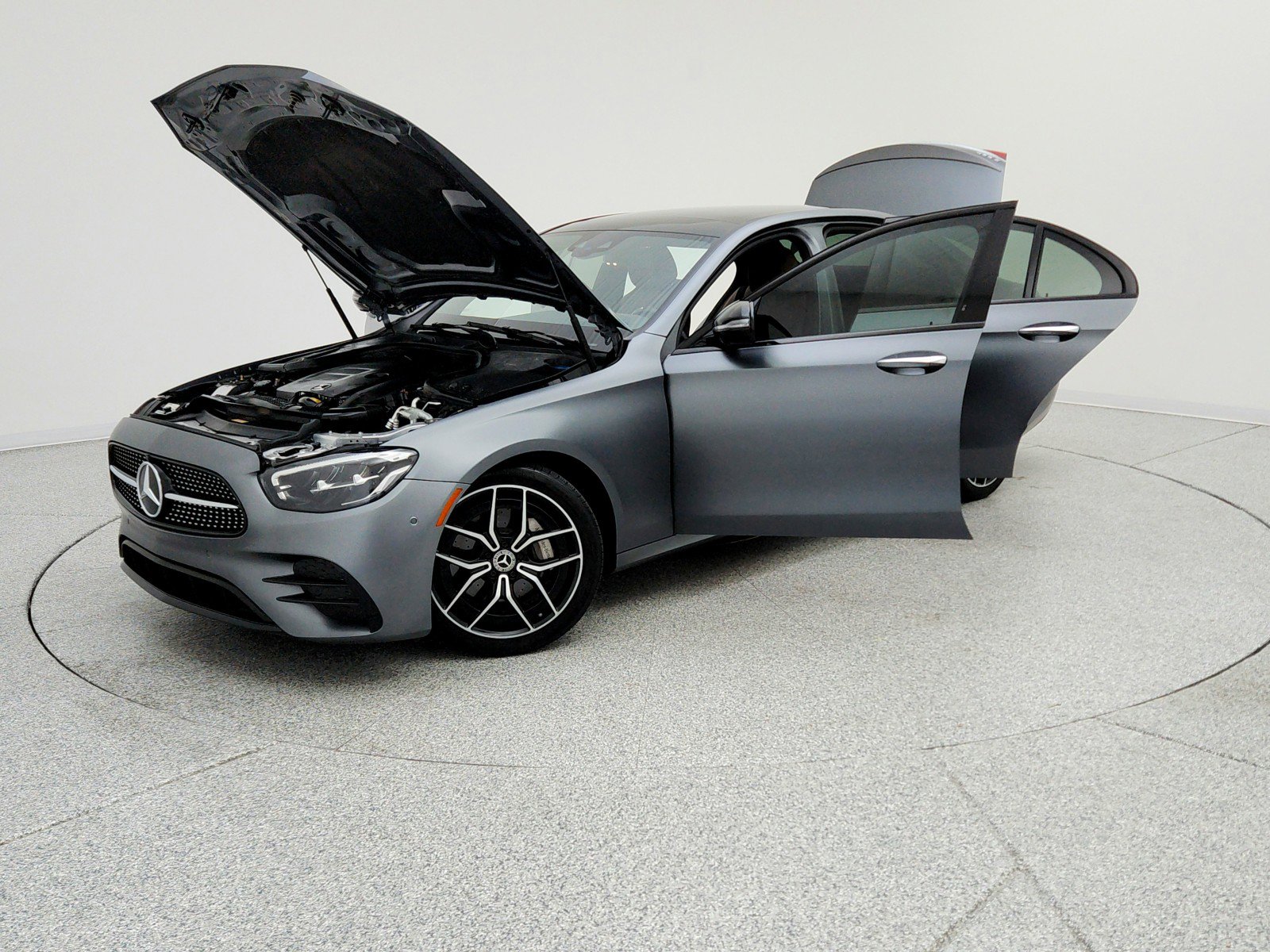 Used 2022 Mercedes-Benz E 350 Sedan image 9