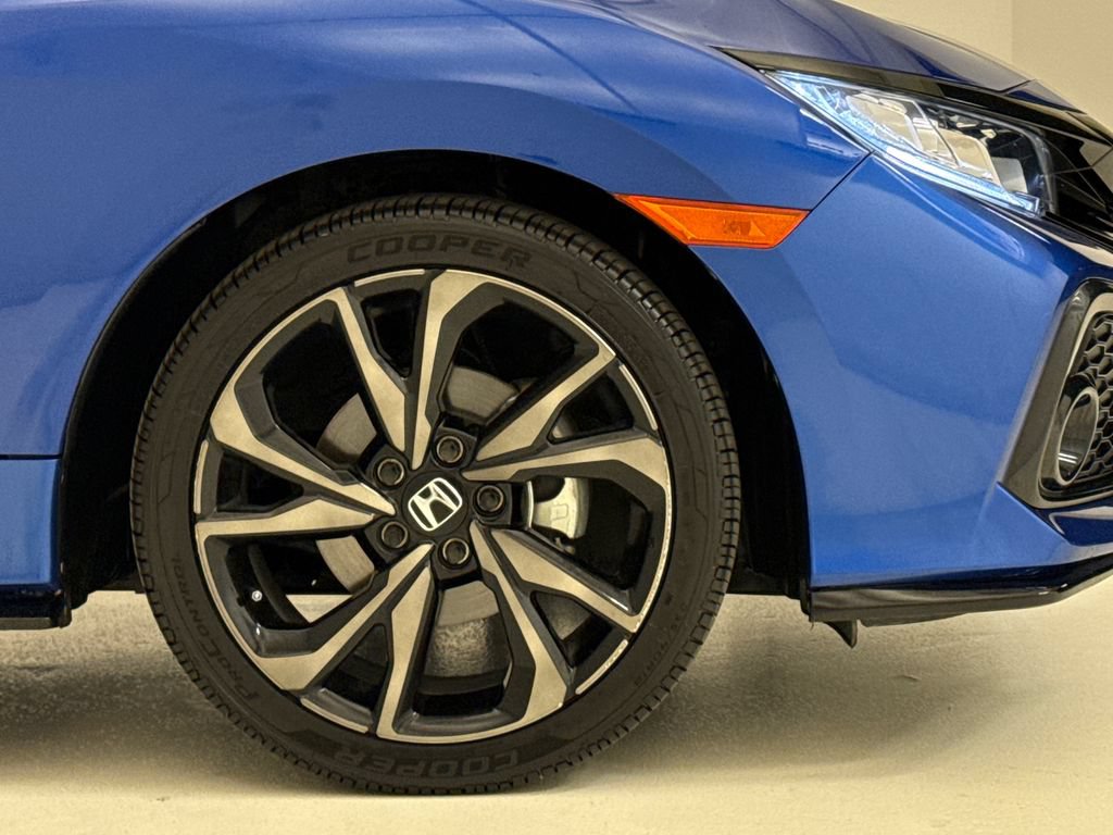 Used 2017 Honda Civic Sport image 6