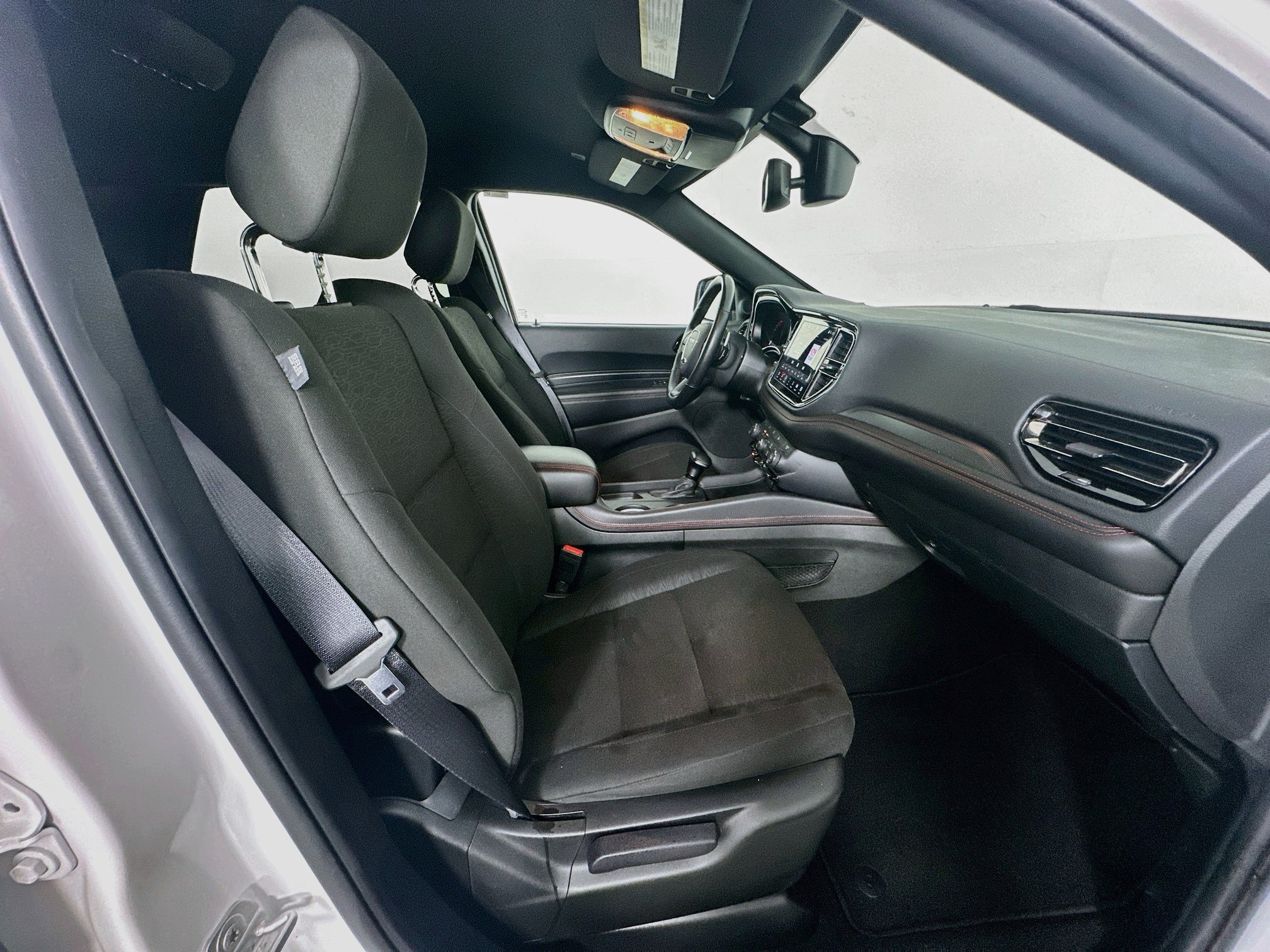 Used 2025 Dodge Durango GT RWD image 33