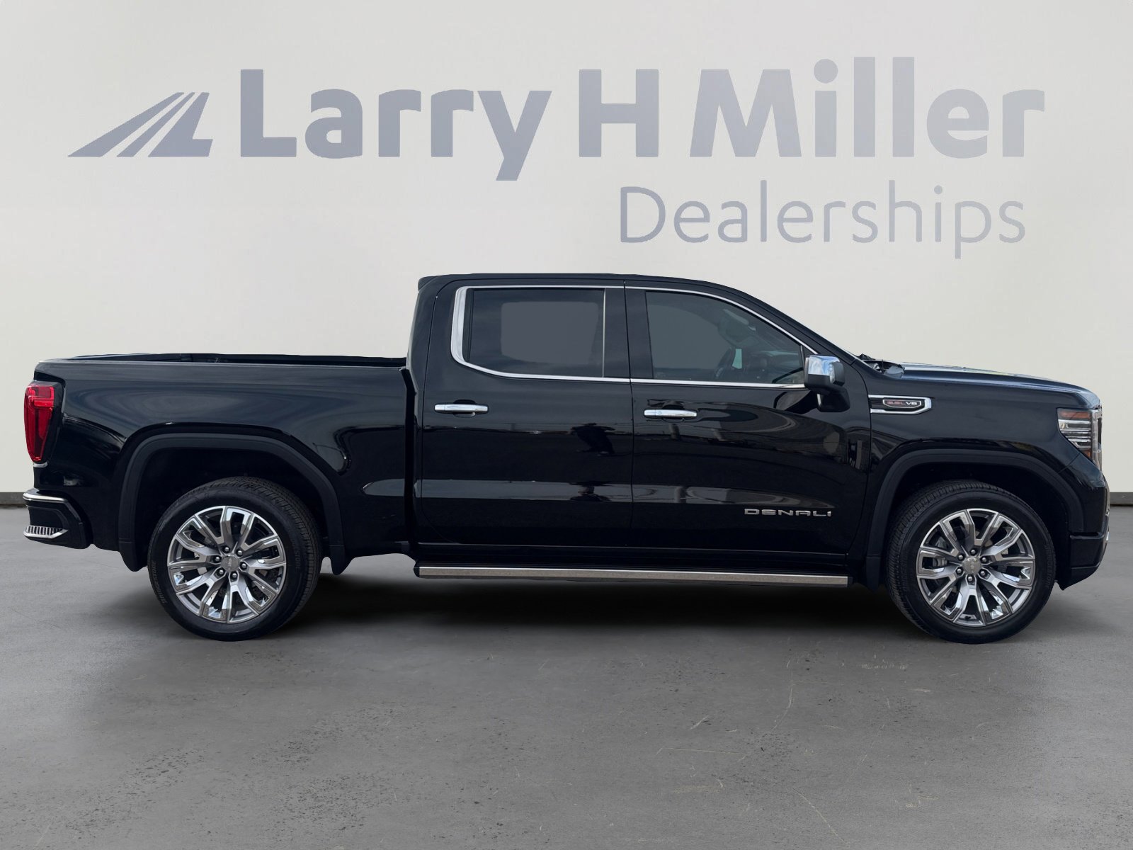 Used 2024 GMC Sierra 1500 Denali w/ Denali Reserve Package image 6