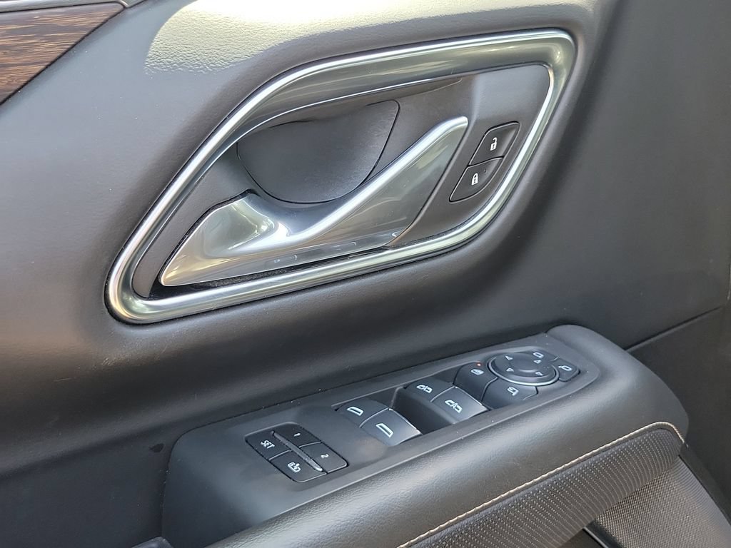 Used 2024 Chevrolet Tahoe Premier AWD/4WD image 20