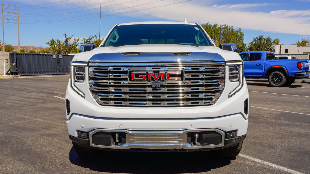 New 2026 GMC Sierra 1500 Denali w/ Technology Package AWD/4WD image 4