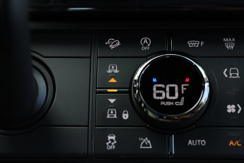 New 2026 Land Rover Defender 110 OCTA AWD/4WD image 19