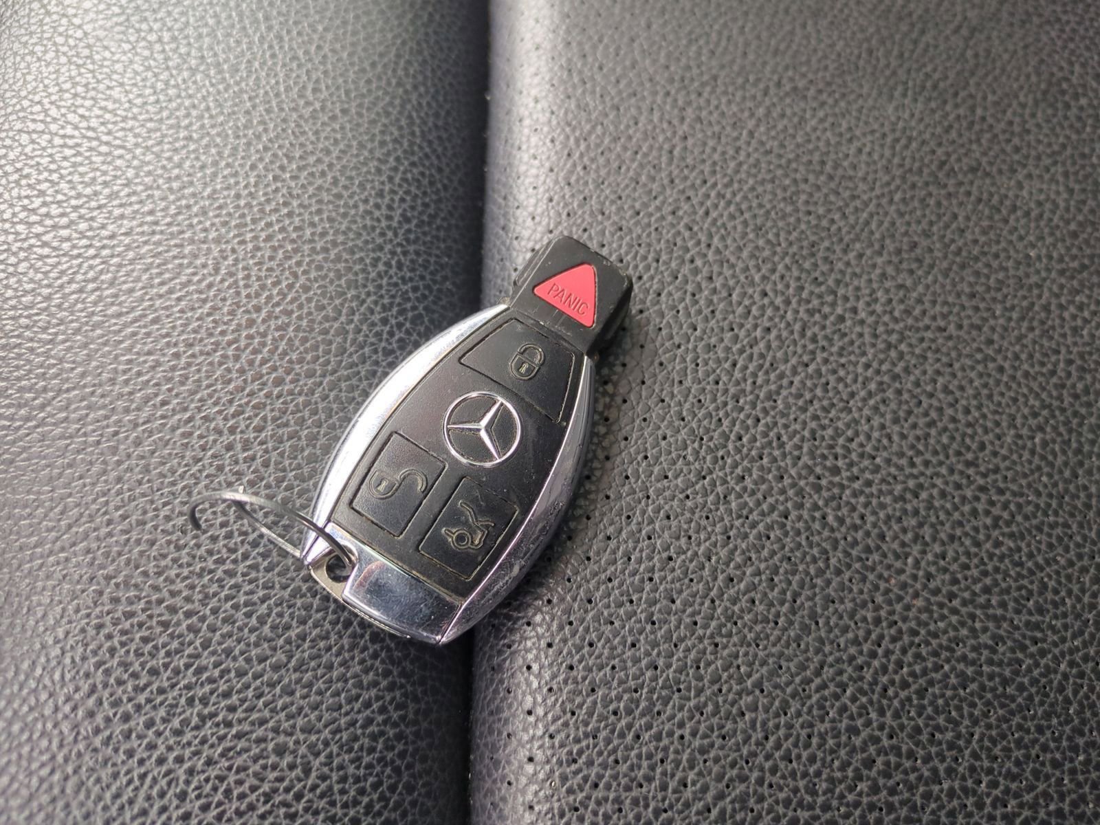 Used 2012 Mercedes-Benz E 350 4MATIC Sedan image 47