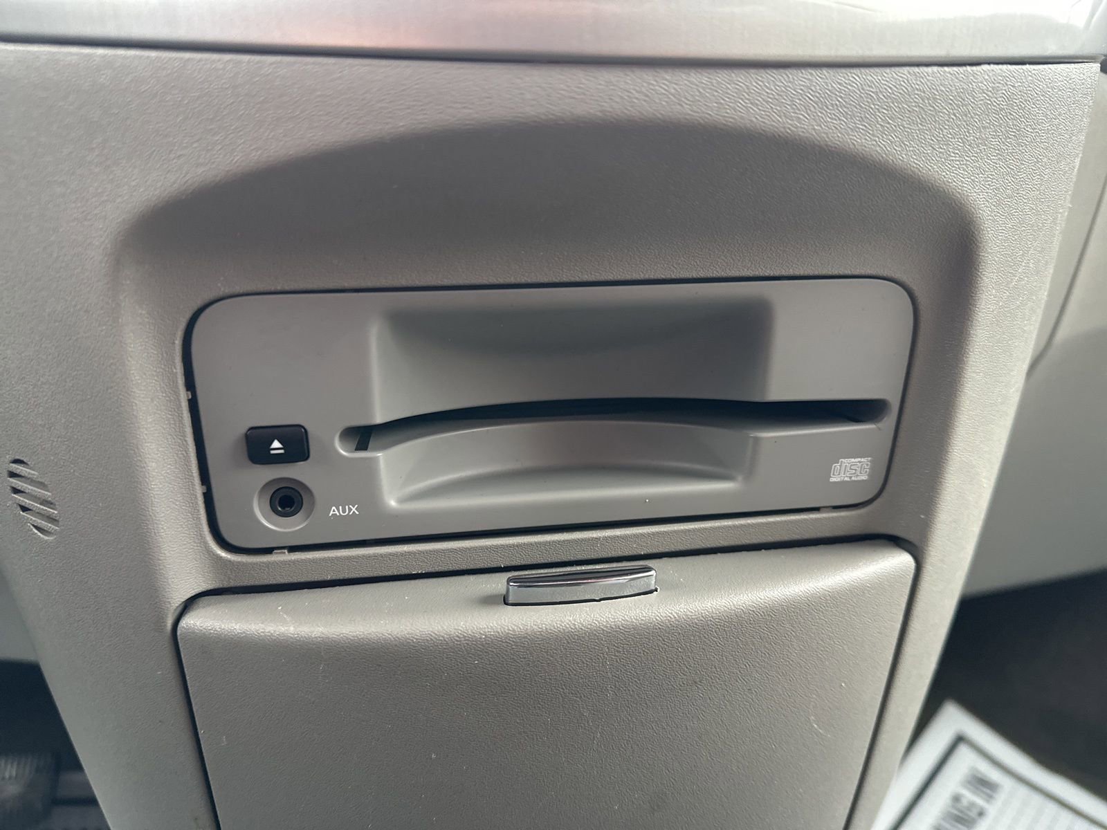 Used 2008 Nissan Quest w/ Seat Pkg image 54