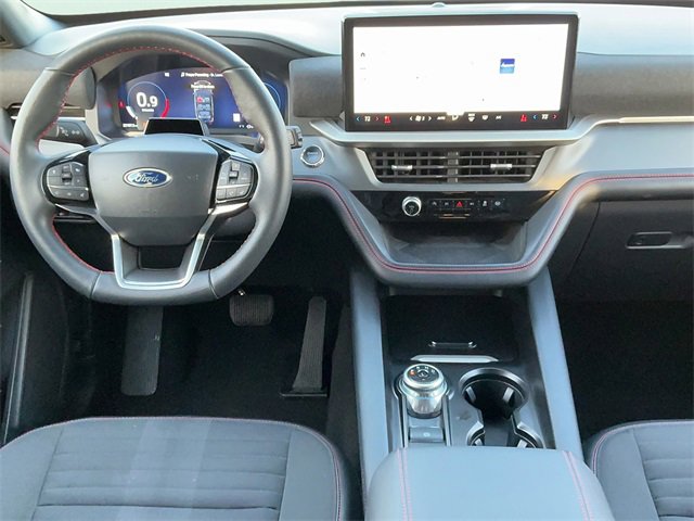 Used 2025 Ford Explorer ST-Line image 13