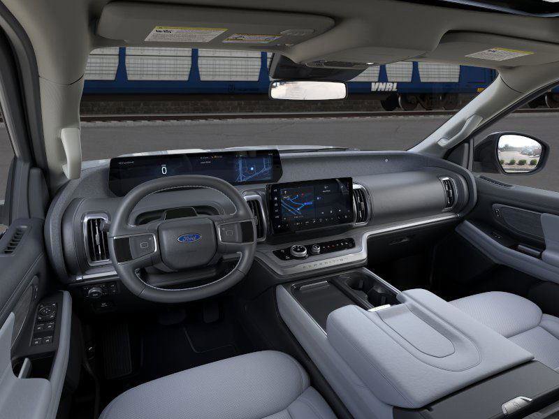 New 2026 Ford Expedition Platinum w/ Driver's Package image 9