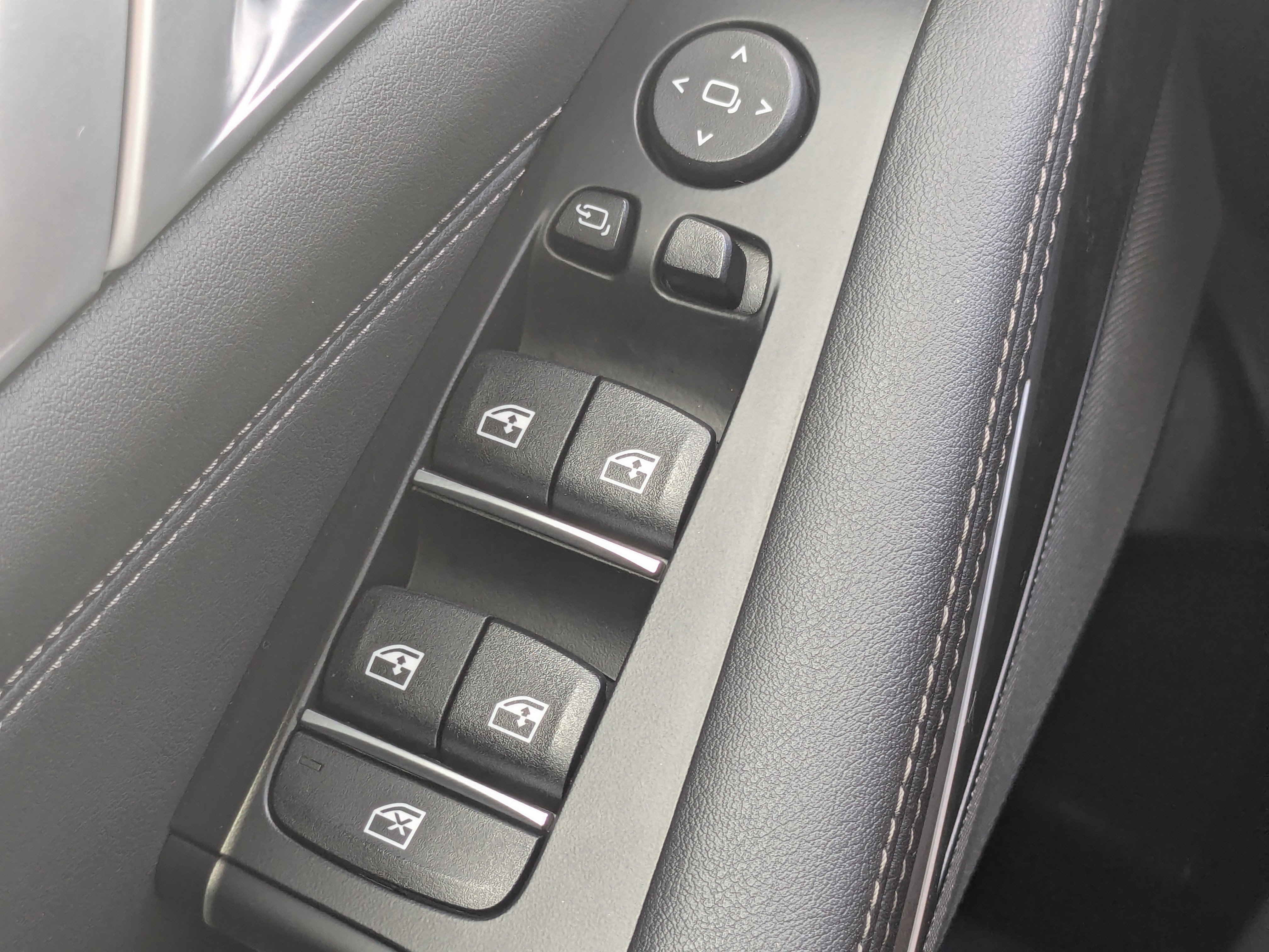 Used 2025 BMW X5 xDrive40i image 34