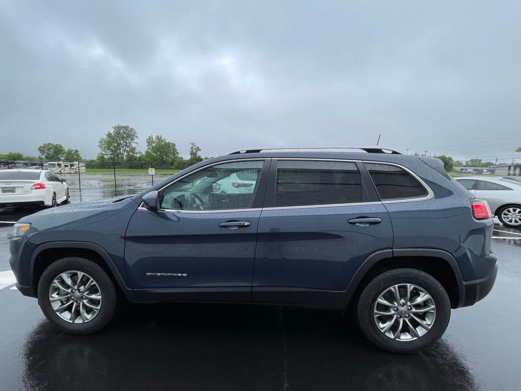 Used 2021 Jeep Cherokee Latitude Lux w/ Comfort/Convenience Group AWD/4WD image 11