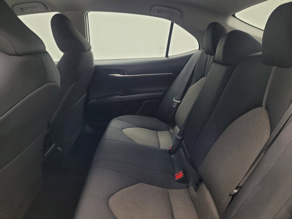 Used 2022 Toyota Camry LE FWD image 18