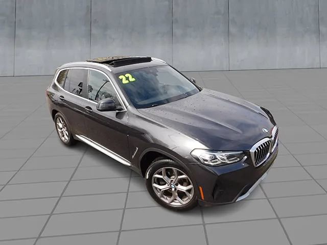 Used 2022 BMW X3 xDrive30i w/ Convenience Package image 2