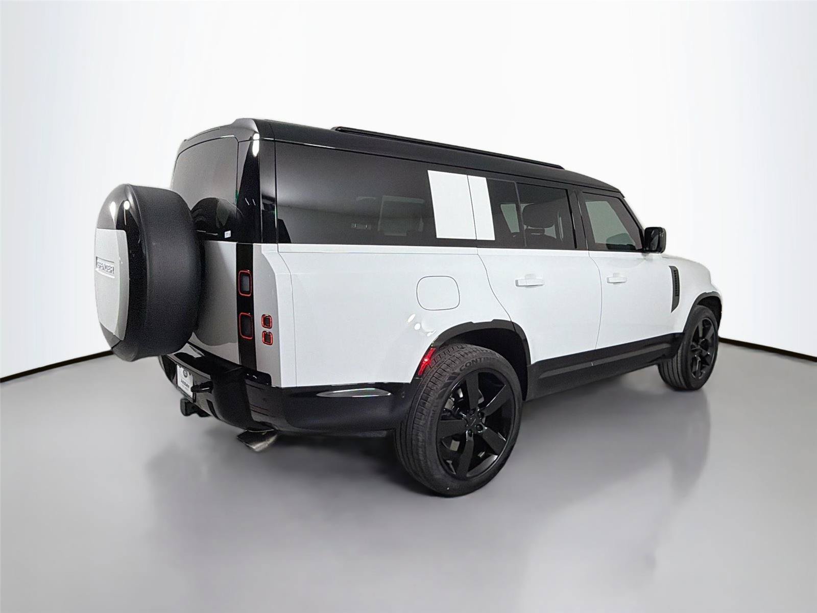 New 2026 Land Rover Defender 130 V8 AWD/4WD image 5
