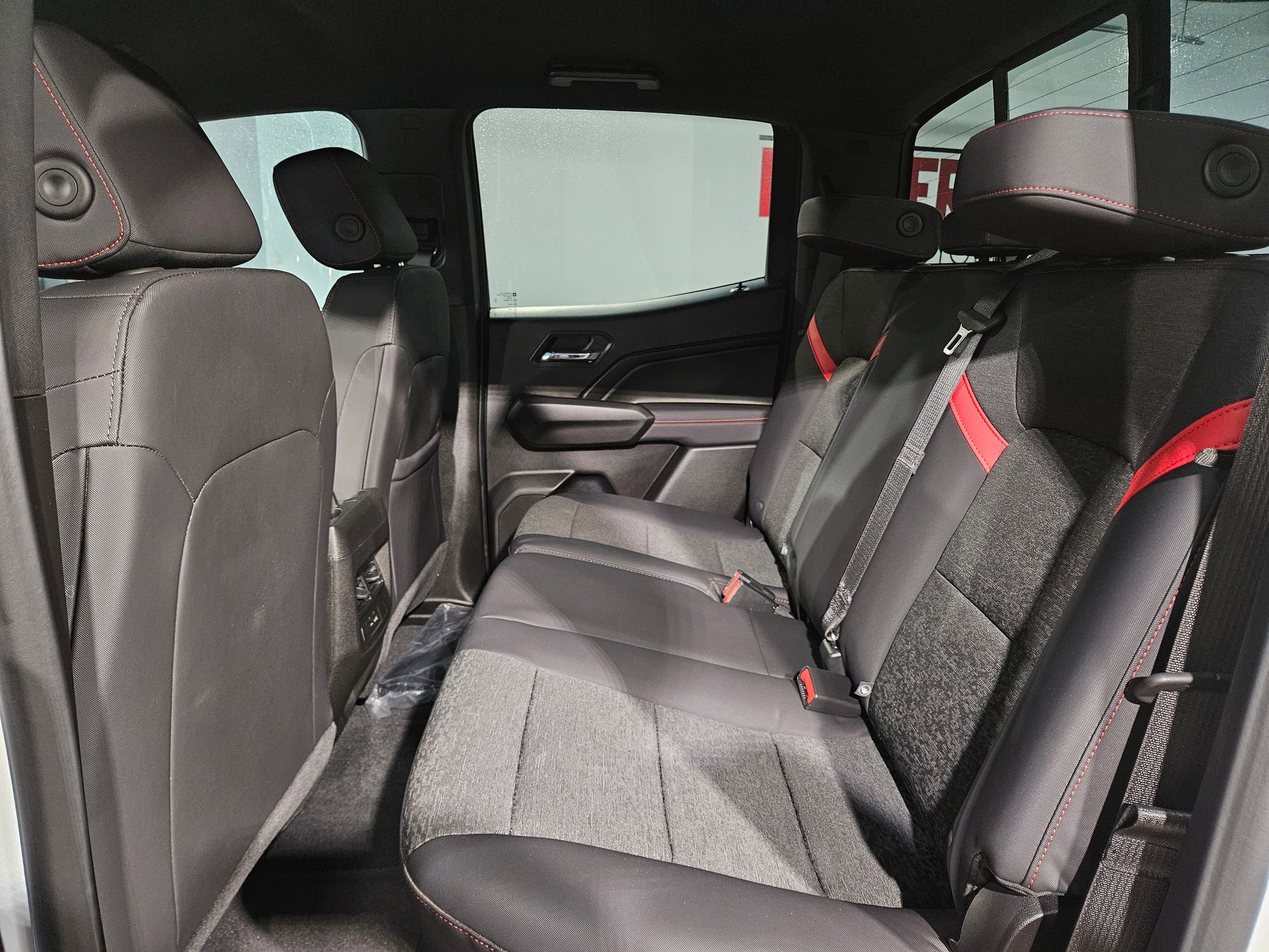 Used 2025 Chevrolet Colorado Z71 image 35