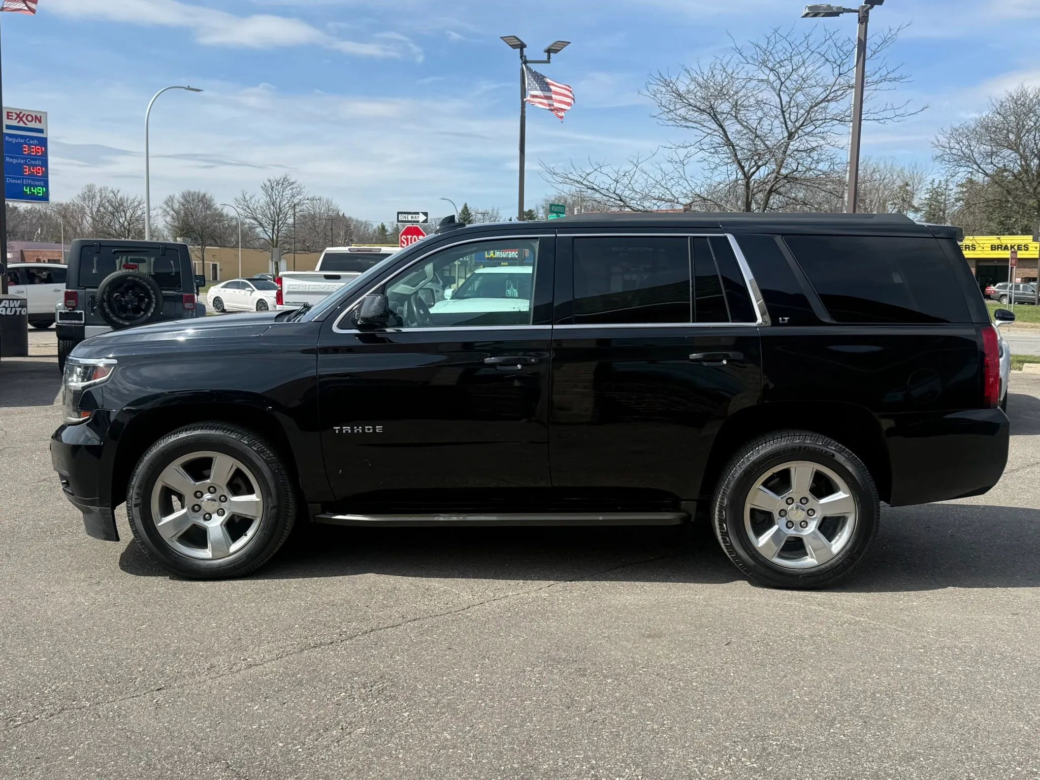 Used 2018 Chevrolet Tahoe LT AWD/4WD image 8