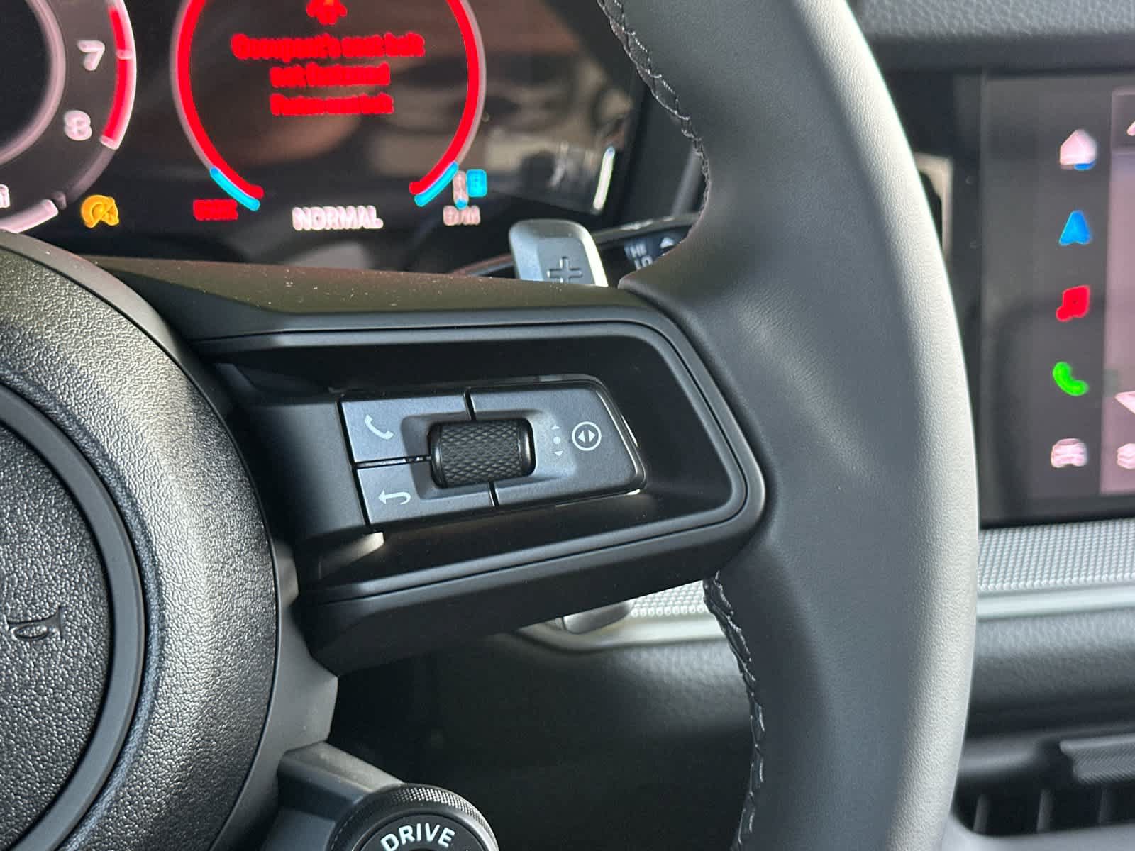 New 2026 Porsche Cayenne Coupe AWD/4WD image 29