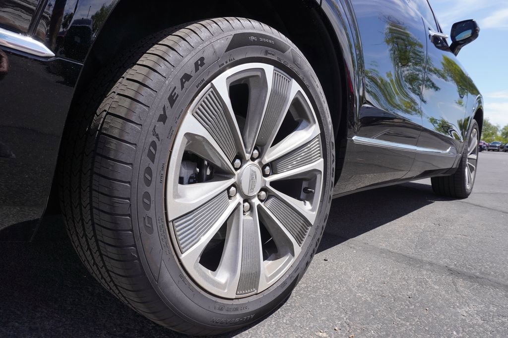 New 2026 Cadillac Vistiq Luxury AWD/4WD image 6