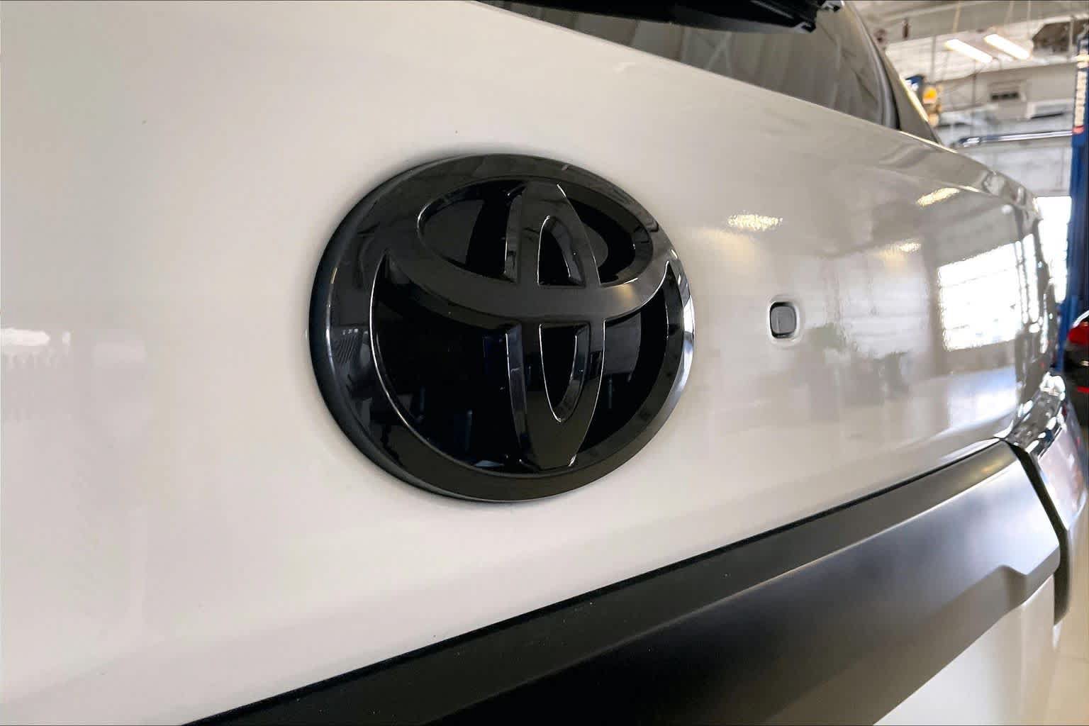 Used 2026 Toyota Sequoia TRD Pro AWD/4WD image 60
