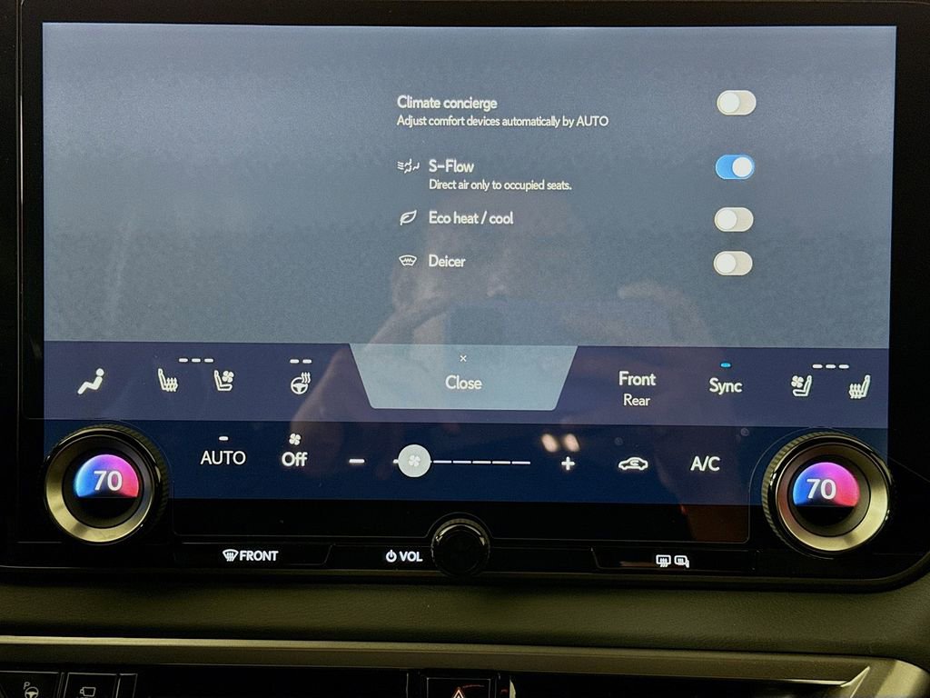 Used 2025 Lexus RX 350 w/ Convenience Package image 16