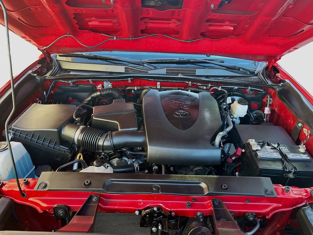 Used 2021 Toyota Tacoma TRD Sport w/ Technology Package image 27