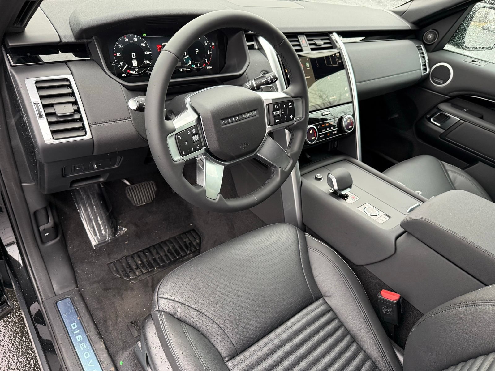 New 2026 Land Rover Discovery S AWD/4WD image 13