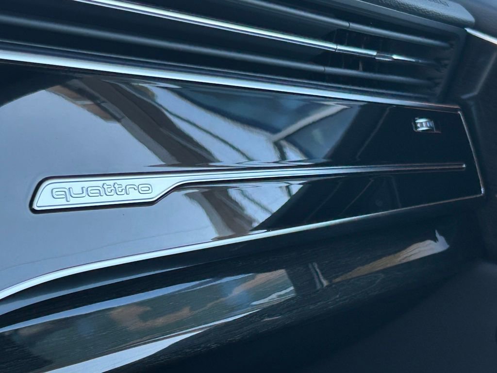 New 2025 Audi Q8 Premium image 20