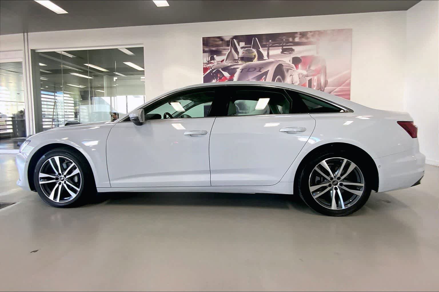 Used 2023 Audi A6 Premium Plus w/ Premium Plus Package AWD/4WD image 3