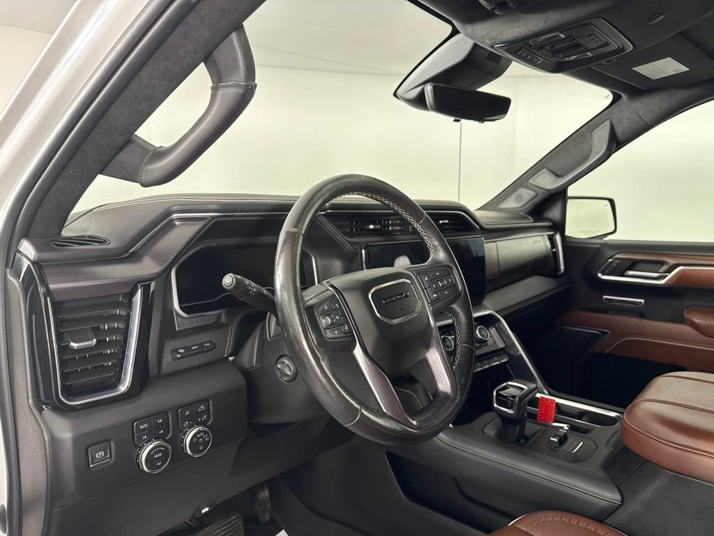 Used 2023 GMC Sierra 1500 Denali Ultimate AWD/4WD image 18