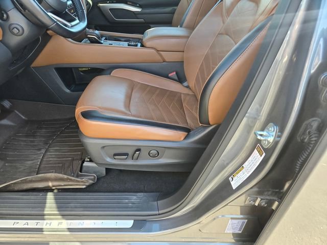 Used 2022 Nissan Pathfinder Platinum w/ Cargo Package AWD/4WD image 19
