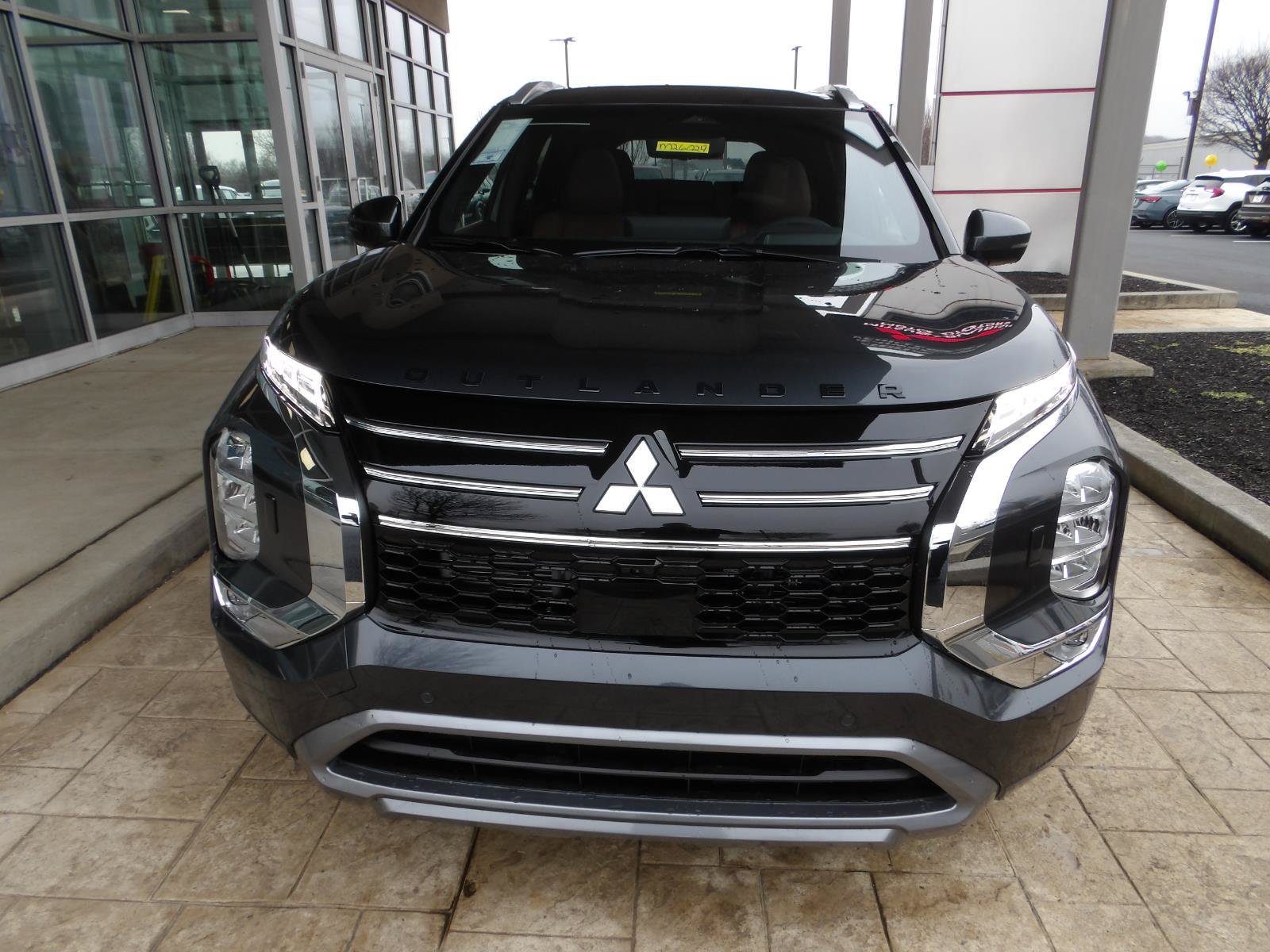New 2026 Mitsubishi Outlander SEL AWD/4WD image 2