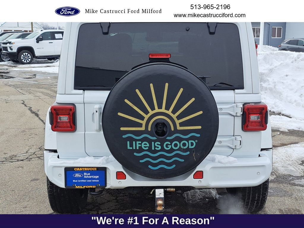 Used 2022 Jeep Wrangler Unlimited Sahara image 4