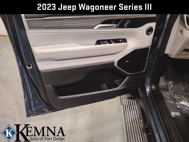 Used 2023 Jeep Wagoneer Series III w/ Premium Group I image 11