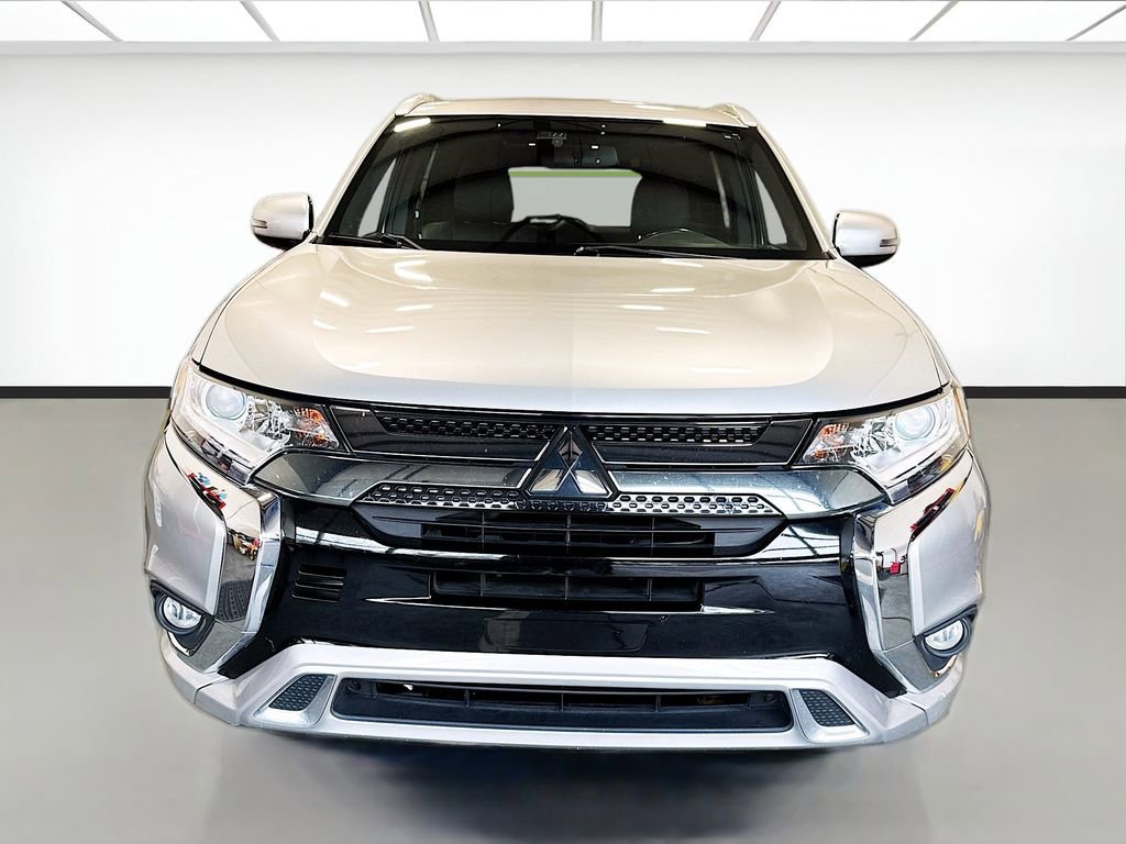 Used 2022 Mitsubishi Outlander LE AWD/4WD image 2