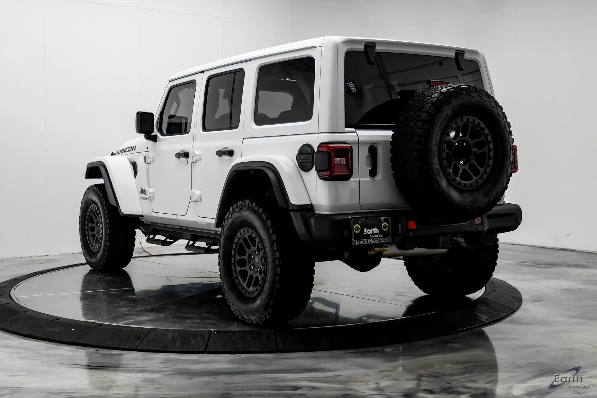 Used 2022 Jeep Wrangler Unlimited Rubicon w/ Xtreme Recon 35" Tire Package image 12