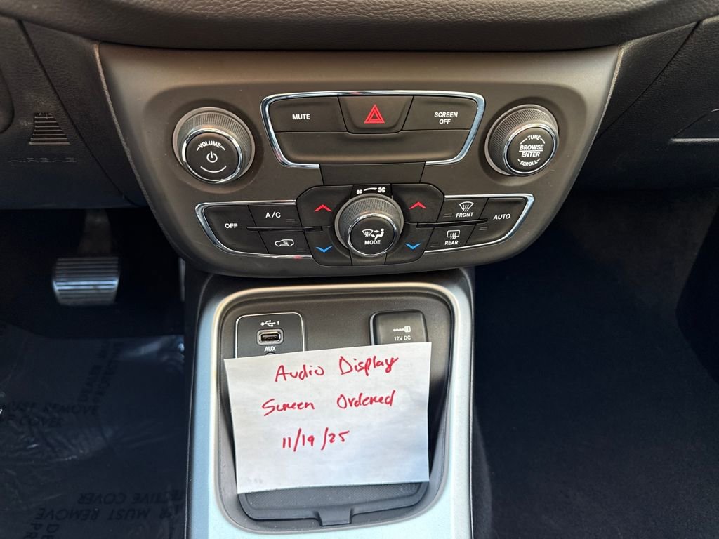 Used 2019 Jeep Compass Latitude image 22