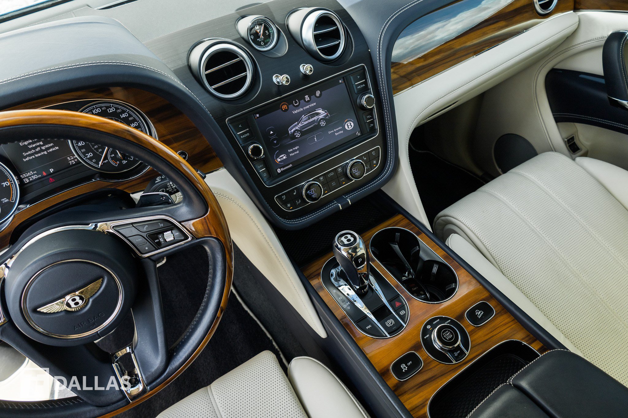 Used 2019 Bentley Bentayga AWD/4WD image 28